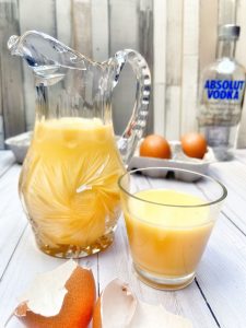 LICOR O PONCHE DE HUEVO